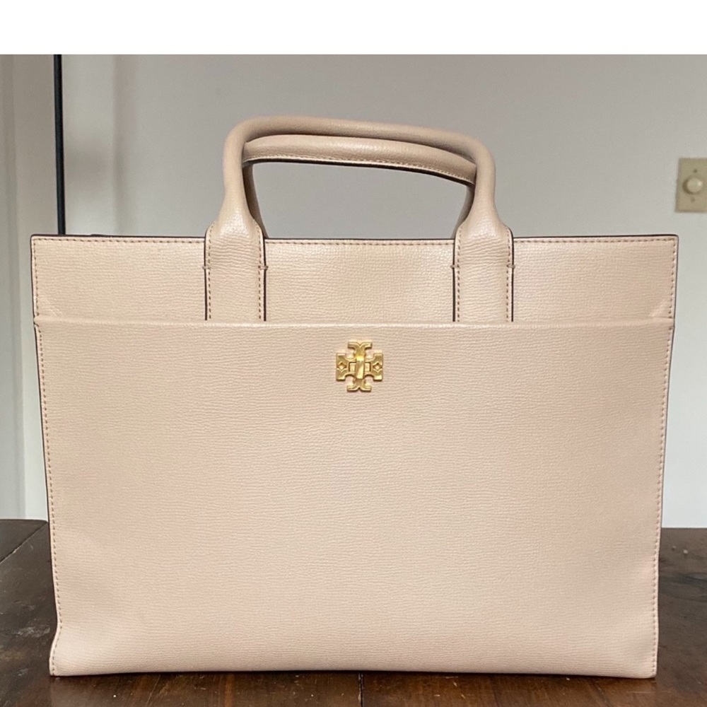 I’m not selling I’m in search of a bag like this for sale.